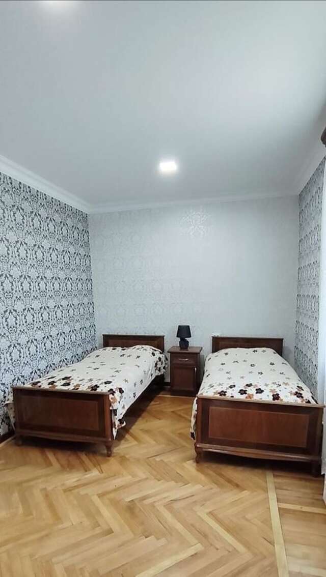 Отели типа «постель и завтрак» Elgay Guest house Иджеван-4